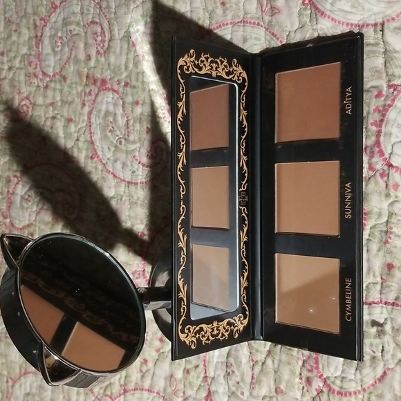 Lovecraft Beauty Bronzer/Blush - Picture 3 of 3